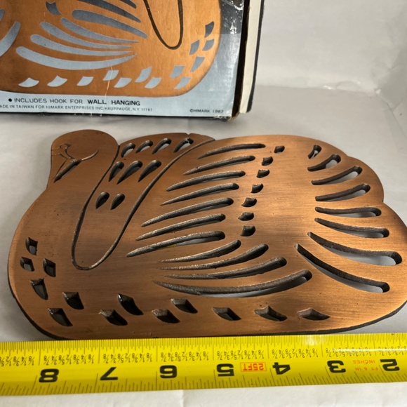 Vintage Himark 1983 Coppertone Cast Iron Trivet Swan 9x6" - Picture 3 of 8